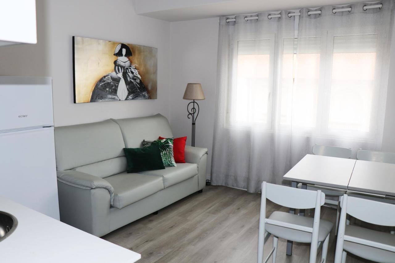 Kasetas Apartment'S Sarria Exteriör bild