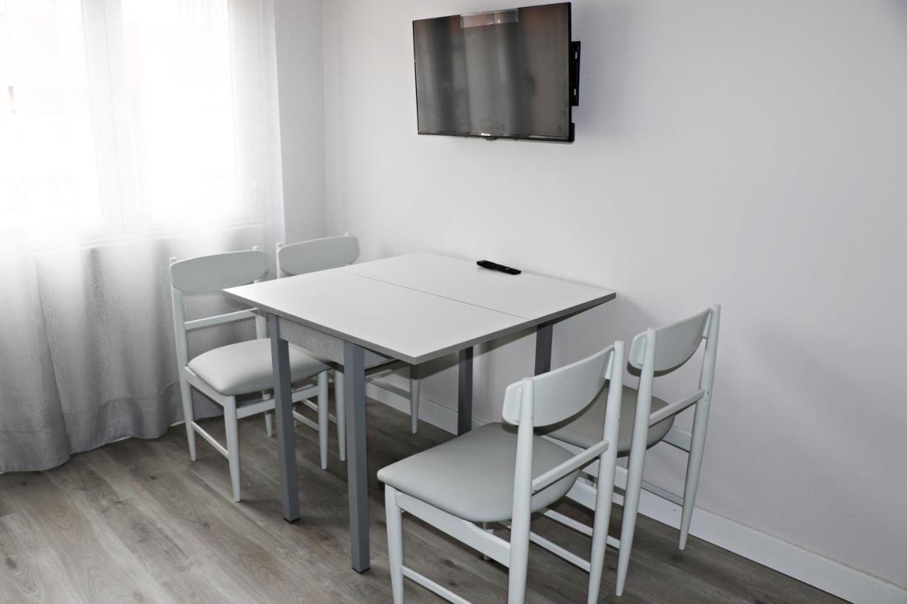 Kasetas Apartment'S Sarria Exteriör bild